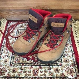 Columbia hiking boots